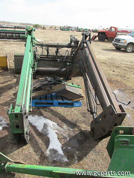 840 LOADER 8FT W/ GRAPPLE